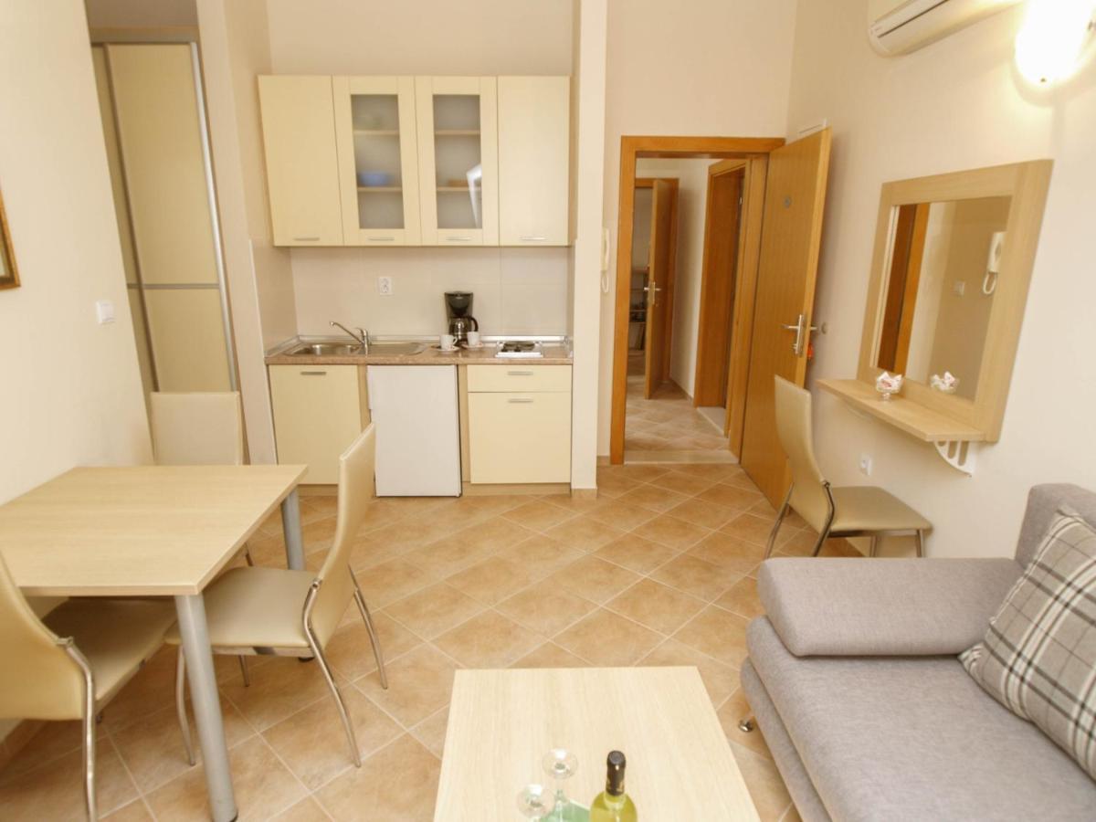 Apartments Villa Bondi Makarska Eksteriør billede