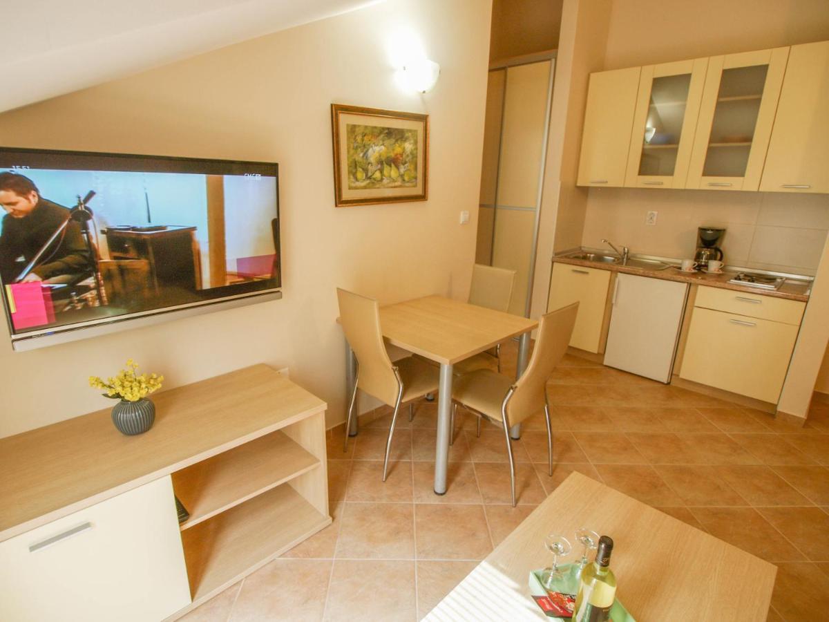 Apartments Villa Bondi Makarska Eksteriør billede
