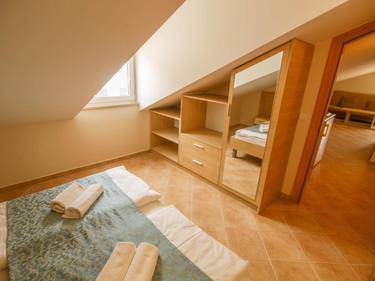 Apartments Villa Bondi Makarska Eksteriør billede
